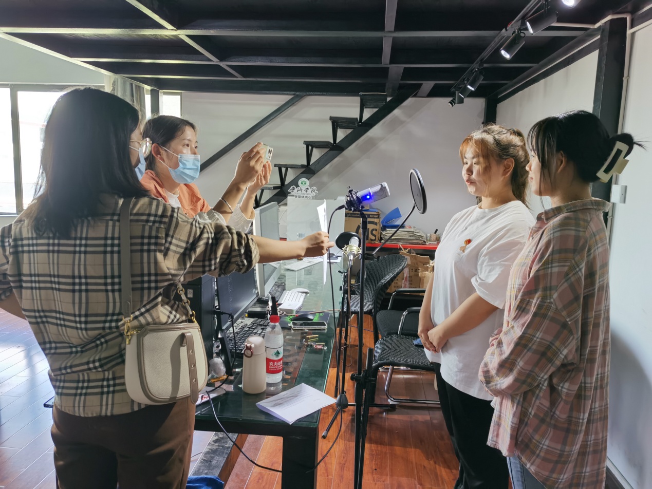 说明: C:\Users\ADMINI~1\AppData\Local\Temp\WeChat Files\394d3c225a705f35b632c2897536fa0.jpg