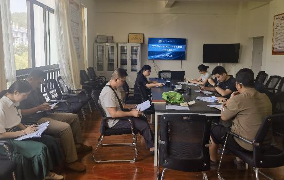 05687DAE57E25D94E59BB4400D4840B8