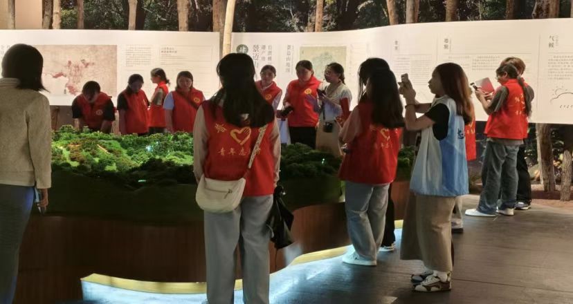 90a5b4605f323f973dace3a62041603