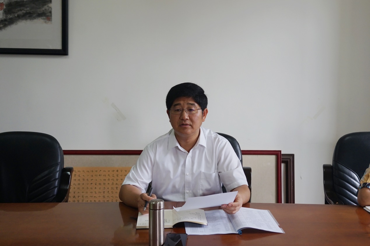 说明: H:\www.2396196827.com照片\2020\6月\陆平调研教务处学生工作处\1.jpg